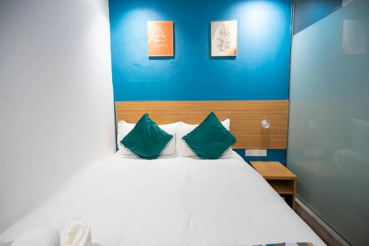 Apollo Inn George Town 2*,